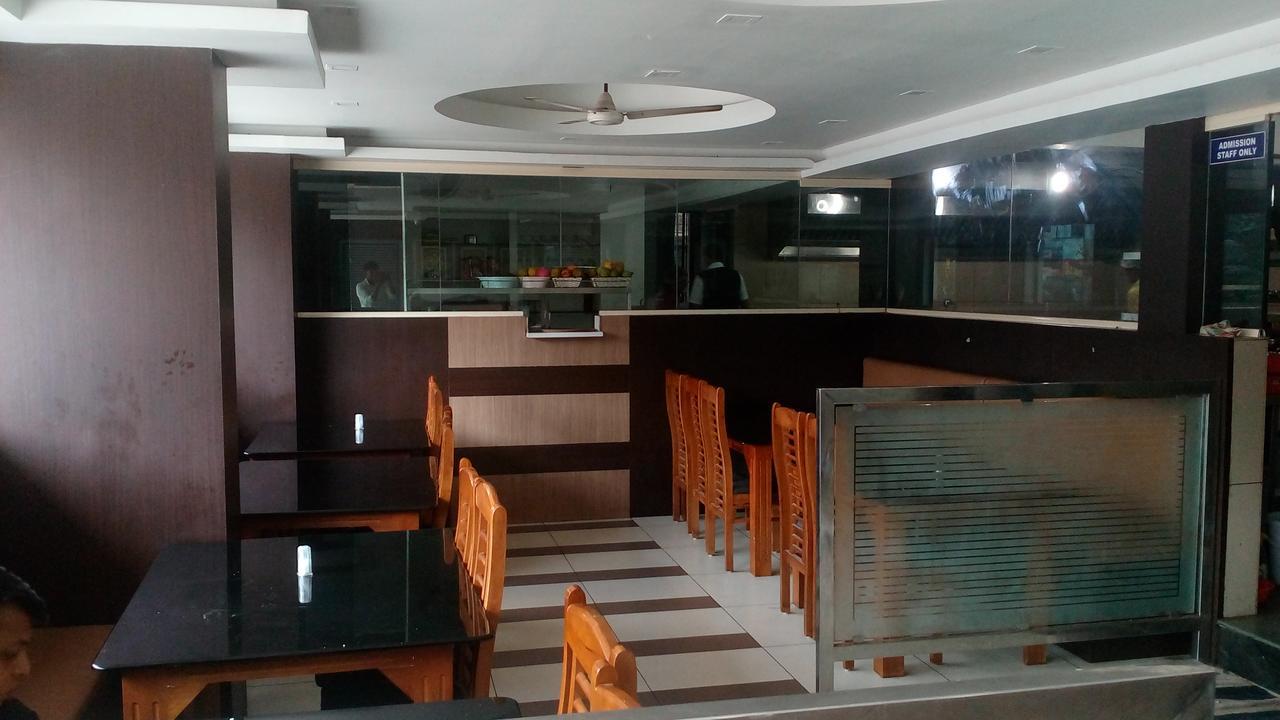 Aarya Bhavan Residency Hotel Malappuram Exterior foto